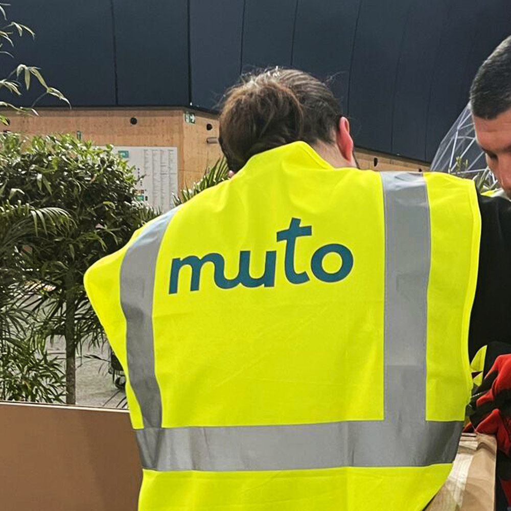 Identité de marque de Muto, experts en réemploi des aménagements événementiels.